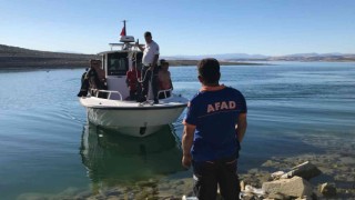 Elazığda tekneyle birlikte suda kaybolan şahıs ‘ROW ile aranıyor