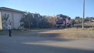 Elektrik trafosunun yanındaki yangın yürekleri ağza getirdi