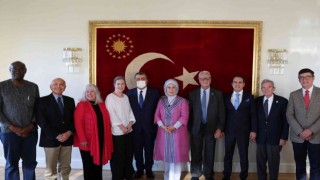 Emine Erdoğan, Uluslararası Pediatri Kurumu heyetini kabul etti