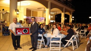 Emniyet personelinden müdüre veda yemeği