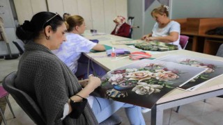 Esenlerdeki Sanat Evinde yeni eğitim dönemi başladı