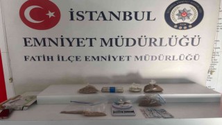 Fatihte zehir tacirinin evine operasyon