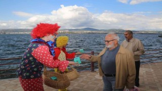 Festival öncesinde 2 ton elma dağıtıldı
