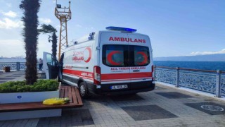 Fırtınada iskeleden denize düşen yaşlı adam için seferber oldular