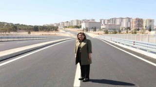 Gaziantepte yeni yapılan yol kavşaktaki trafik yükünü hafifletecek