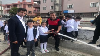 Gedizde öğrencilerden İtfaiye Müdürlüğünde