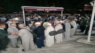 Gedizde umreciler dualarla uğurlandı