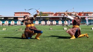 Gençlik Merkezleri arası Geleneksel Türk Okçuluğu Turnuvası Ankarada düzenlendi