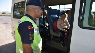 Gönende öğrenci servisleri denetlendi