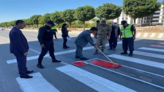 Güroymakta ‘Yayalara öncelik, hayata saygı duruşu etkinliği düzenlendi