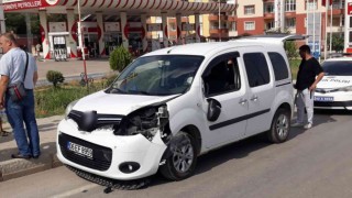 Hafif ticari aracın çarptığı çocuk hayatını kaybetti