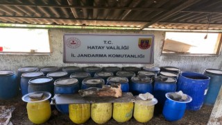 Hatayda 11 bin 400 litre sahte içki ele geçirildi