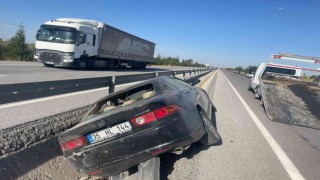 Hurdaya dönen otomobilde kazayı şans eseri yara almadan atlattı