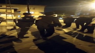 İhbara gelen polis 14 kaçak göçmeni yakaladı