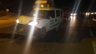 İki aracın çarpıştığı kazada şans eseri ölen ya da yaralanan olmadı