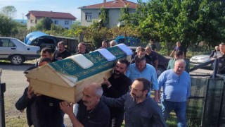 Ilgaz Dağına tırmanırken hayatını kaybeden öğretmen son yolculuğuna uğurlandı