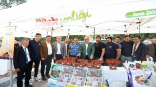 İnegölün ‘Kırmızı Elması sınırları aştı