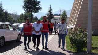 Ispartada dolandırıcılık yapan 2 şahıs tutuklandı