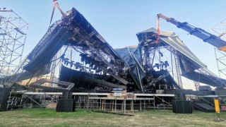 İzmirde Tarkan konseri öncesi çöken platformda incelemeler gerçekleştirildi