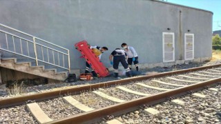 İzmirde yük treninin çarptığı kadın hayatını kaybetti