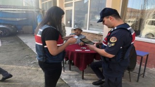 Jandarma ekiplerinden okul çevrelerinde denetim