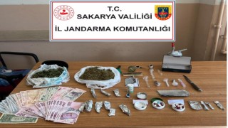 Jandarma uyuşturucuya geçit vermiyor: 2 gözaltı