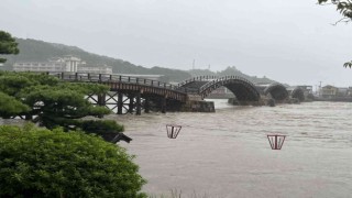 Japonyadaki Nanmadol Tayfununda 1 kişi öldü