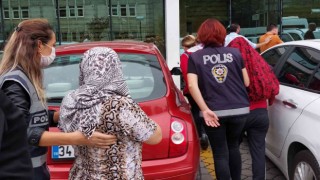Kadın hırsızlık zanlılarına elektronik kelepçeli ev hapsi