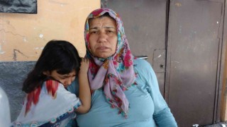 Kafası taşla ezilerek öldürülen kızın annesi gözyaşlarını tutamadı