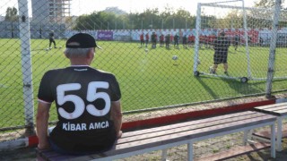 Kağıt toplayıcısı yaşlı adamın borcunu eski Samsunsporlu futbolcu kapattı
