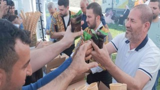 Kahramanmaraşlılar Kültür ve Sanat Festivalinde ücretsiz dondurma dağıtıldı