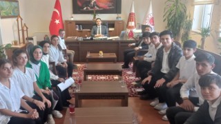 Kahtada tiyatro ile uyuşturucu bağımlılığına dikkat çekiliyor