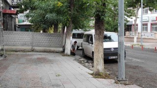 Karsta şüpheli çanta polisi harekete geçirdi