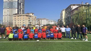 Kartal Belediyesinden futbolun efsane ismi Metin Oktaya vefa turnuvası