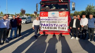Kayseri Büyükşehir, sel felaketi yaşayan Pakistana yardım tırı gönderdi