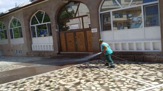 Keçiörende camiler gül kokuyor