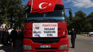 Kırklarelinde Pakistana yardım tırı dualarla yola çıktı