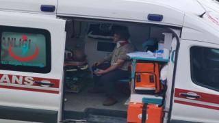 Kontrolden çıkan servis minibüsü devrildi: 7 yaralı