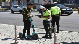 Konyada elektrikli scooter sürücüleri denetlendi