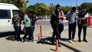 Konyada uyuşturucu sevkiyatı yapan 9 kişiden 5i tutuklandı