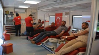 Korkuteli Sanayi Sitesi esnafı Kızılaya kan bağışında bulundu