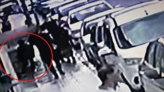Küçük çocuğun bisiklet çalma anı kamerada