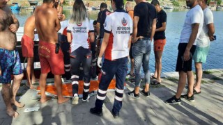 Küçükçekmecede bir şahıs teknede alkol alırken düşüp yaralandı