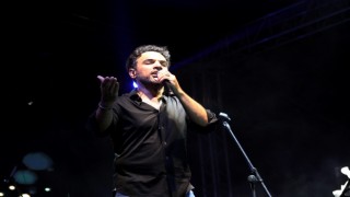 Kulanın kurtuluşunun 100. yılında Uğur Aslan sahne aldı