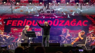 Kurtuluşun ezgileri Kültürparktan yükseldi