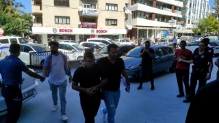 Kuşadasında 16 kişiyi yaralayan şüpheli tutuklandı