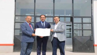 Kütahya Kirazpınar İlkokulunun “Yapı Kullanma İzin Belgesi” teslim alındı