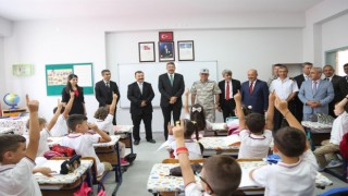 Kütahyada 99 bin 565 öğrenci okula başladı
