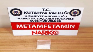 Kütahyada şüpheli araçta uyuşturucu ele geçirildi
