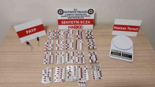 Kütahyada uyuşturucu operasyonunda 859 adet sentetik ecza ele geçirildi